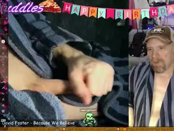 Chaturbate Live Sex Cam of kenkuddles