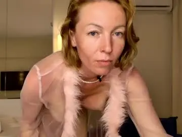 Chaturbate Live Sex Cam of angelicfenix