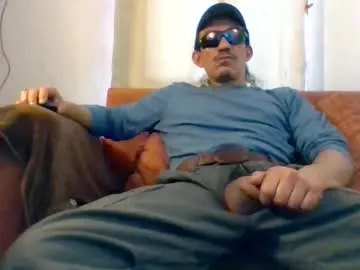 Chaturbate Free Live Porn of badhombremx