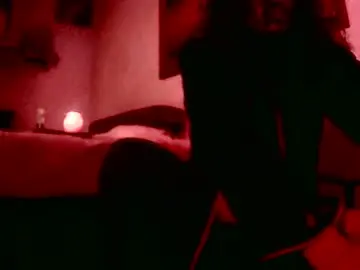 Chaturbate Free Live Porn of badhombremx