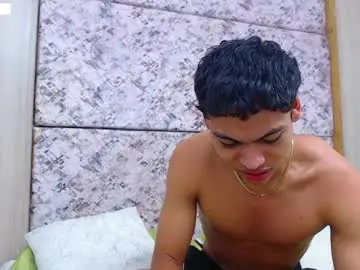 Chaturbate Live Sex of adam_piarse