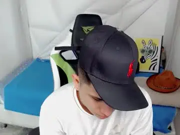 Chaturbate Live Porn of black_diamondd_