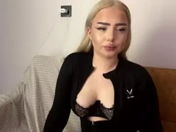 Chaturbate Free Live Porn of blonde8888