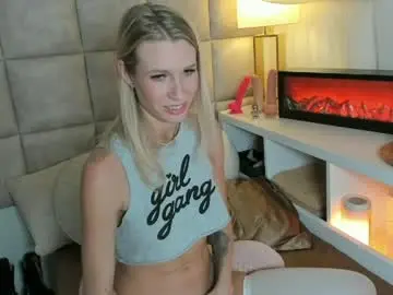 Chaturbate Live Sex Cam of juicy_pussie
