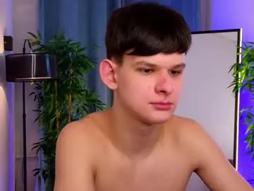 Chaturbate Live Sex Cam of _jamesgray_