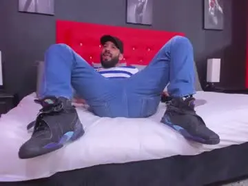 Chaturbate Free Porn Cam of thiagomez17