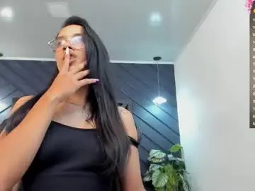 Chaturbate Live Sex Cam of zoee_martins_