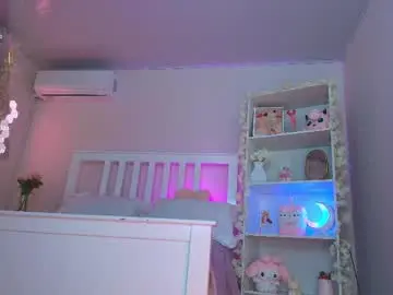 Chaturbate Free Porn Cam of ely_cherry18