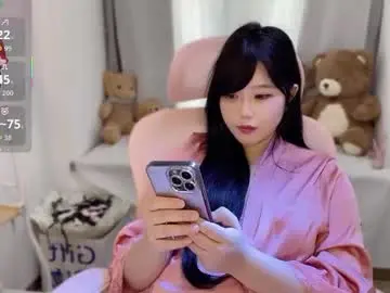 Chaturbate Free Porn Cam of gorgeous_girl33