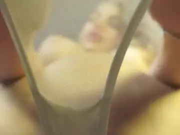 Chaturbate Live Sex of milabunny_