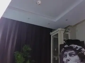 Chaturbate Live Sex Cam of quennacindy