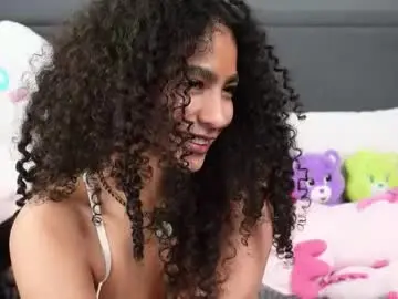 Chaturbate Sex Cam of vicky_curly