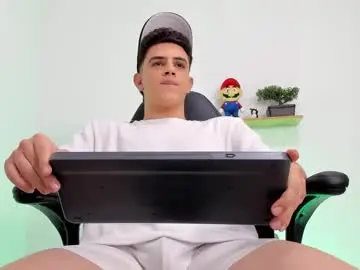 Chaturbate Live Sex of mikecooper_