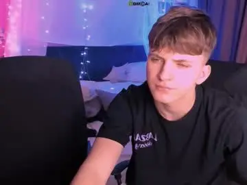 Chaturbate Adult Video Chat of travis_wolf_