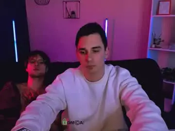 Chaturbate Free Live Porn of travis_wolf_