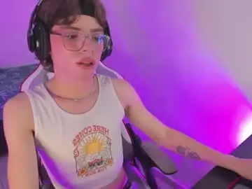 Chaturbate Free Live Porn of eliot_winslow