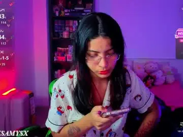 Chaturbate Sex Chat of helia_n_amy
