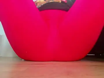 Chaturbate Free Porn Cam of wet_pants2022