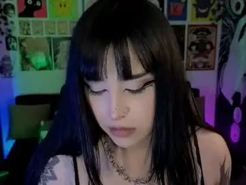 Chaturbate Live Sex Cam of yuhwa