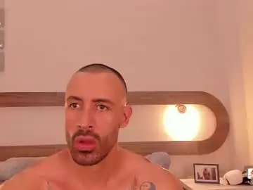 Chaturbate Best live sex cam show of mateo_ospinaa