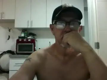 Chaturbate Watch Live Sex Cams of hennrhy_70