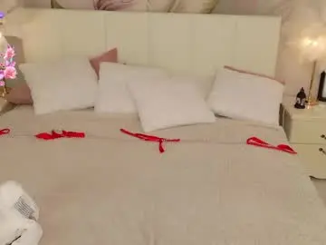 Chaturbate Live Sex of lunaa_baby_girl