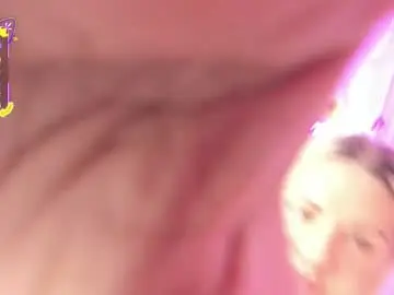 Chaturbate Best live sex cam show of sweetbambi19