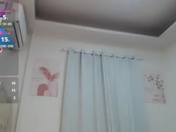 Chaturbate Live Sex Cam of ts_pinayfoxxy18