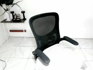 Chaturbate Sex Cam of yvonne_s3xy