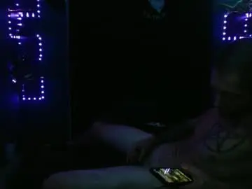 Chaturbate Watch Live Sex Cams of colevan2390