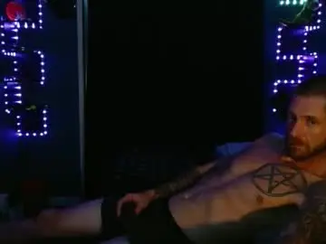 Chaturbate Live Sex Cam of colevan2390