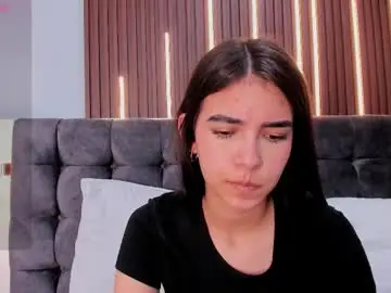 Chaturbate Free Porn Cam of emma_doll7