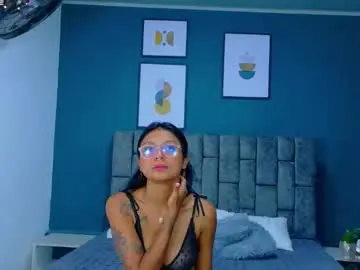 Chaturbate Live Sex Cam of soffia_konig