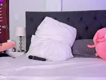 Chaturbate Watch Live Sex Cams of evelynhoward23