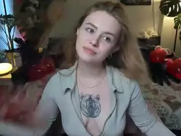 Chaturbate Live Sex Cam of alexa_pirs