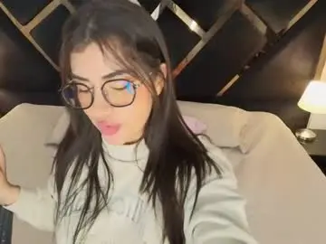 Chaturbate Adult Video Chat of ameliie_saenz