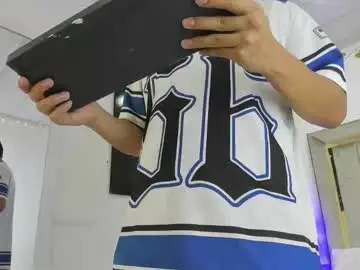 Chaturbate Nude Webcam of angel_luxx