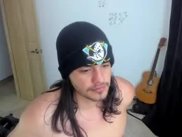 Chaturbate Free Porn Cam of loganhot22