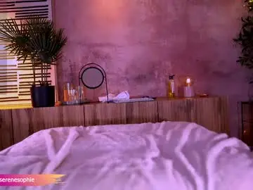 Chaturbate Live Sex Cam of serene_sophiex