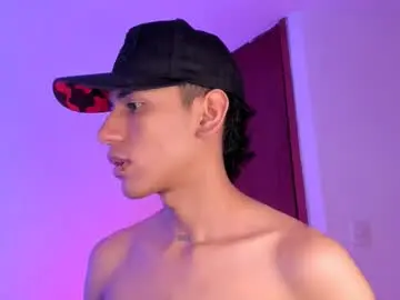 Chaturbate Nude Webcam of keiner_smith