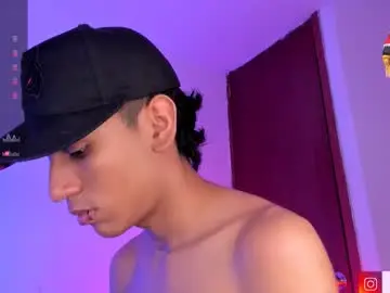 Chaturbate Watch Live Sex Cams of keiner_smith