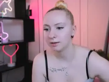 Chaturbate Sex Cam of mila_glow