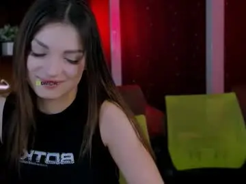 Chaturbate Live Sex Cam of mila_glow