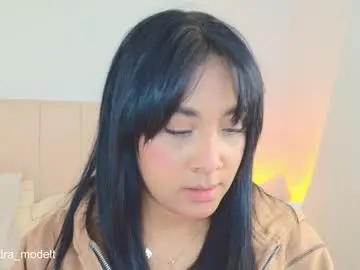 Chaturbate Live Porn of alee_foxx