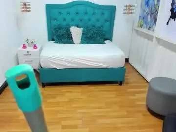 Chaturbate Live Sex Cam of daniela_skay