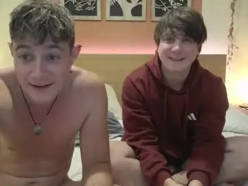 Chaturbate Sex Cam of frenchhornybibs