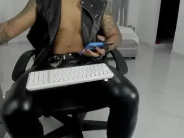 Chaturbate Watch Live Sex Cams of leather_king_of_bitches