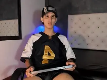 Chaturbate Adult Video Chat of _realwav