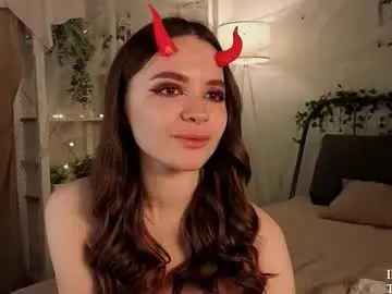 Chaturbate Sex Chat of cloverfarewell