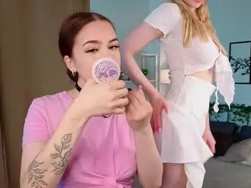 Chaturbate Live Sex Cam of cloverfarewell